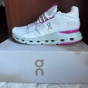 SOLD- NIB On Cloudnova Barbie Pink (Carnation/white)